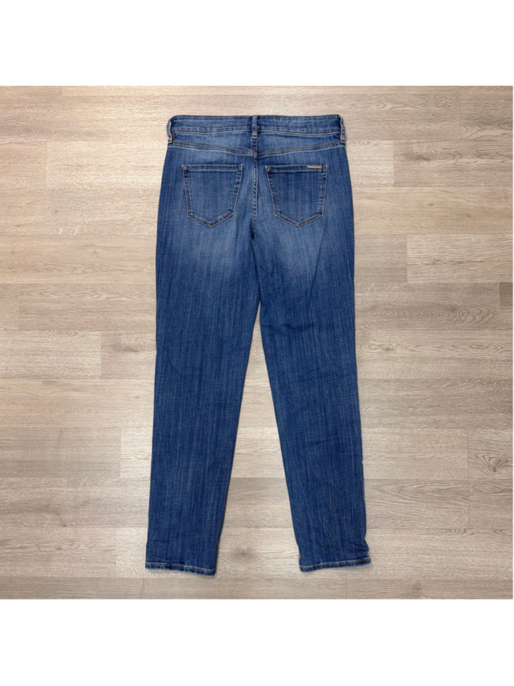 White House Black Market Mid Rise Girlfriend Everyday Soft Jeans Sz 0! - Picture 6 of 8